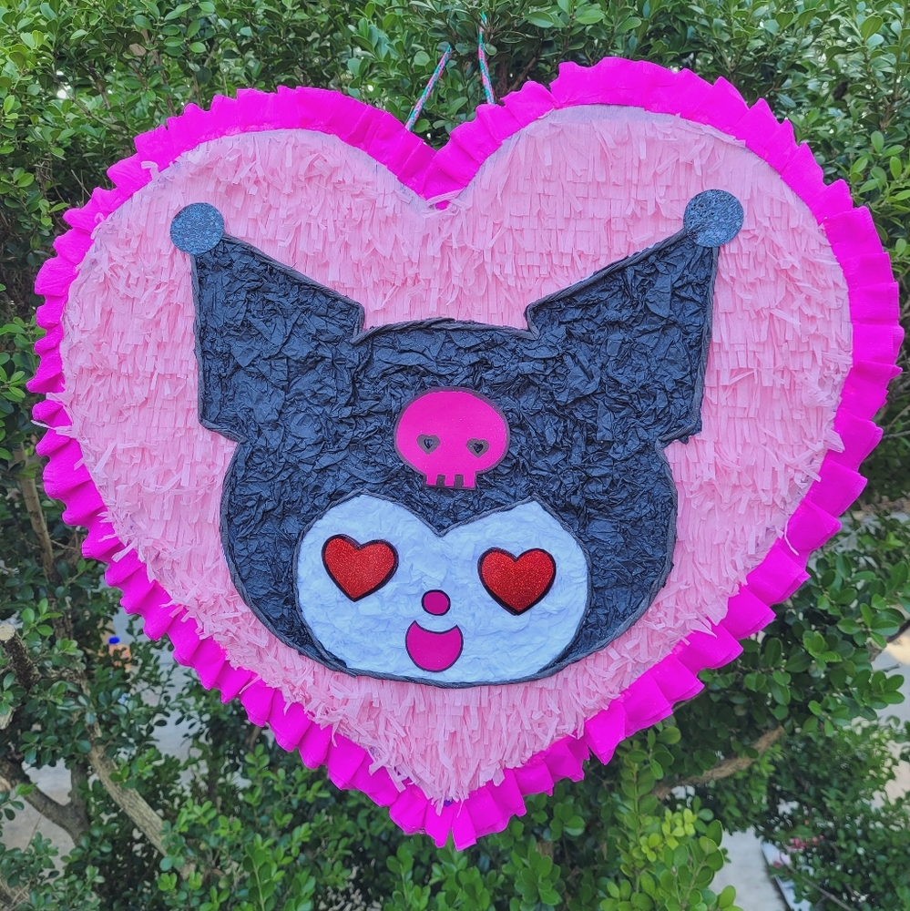 Kuromi/ Hello kitty Valentines day Heart piñata